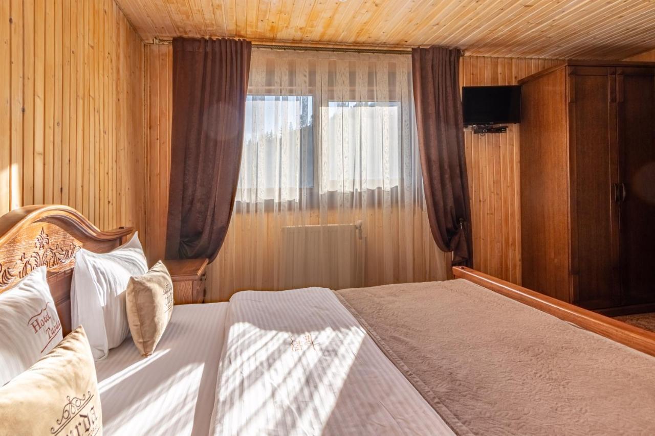 Guest House Turda Boekovel Buitenkant foto