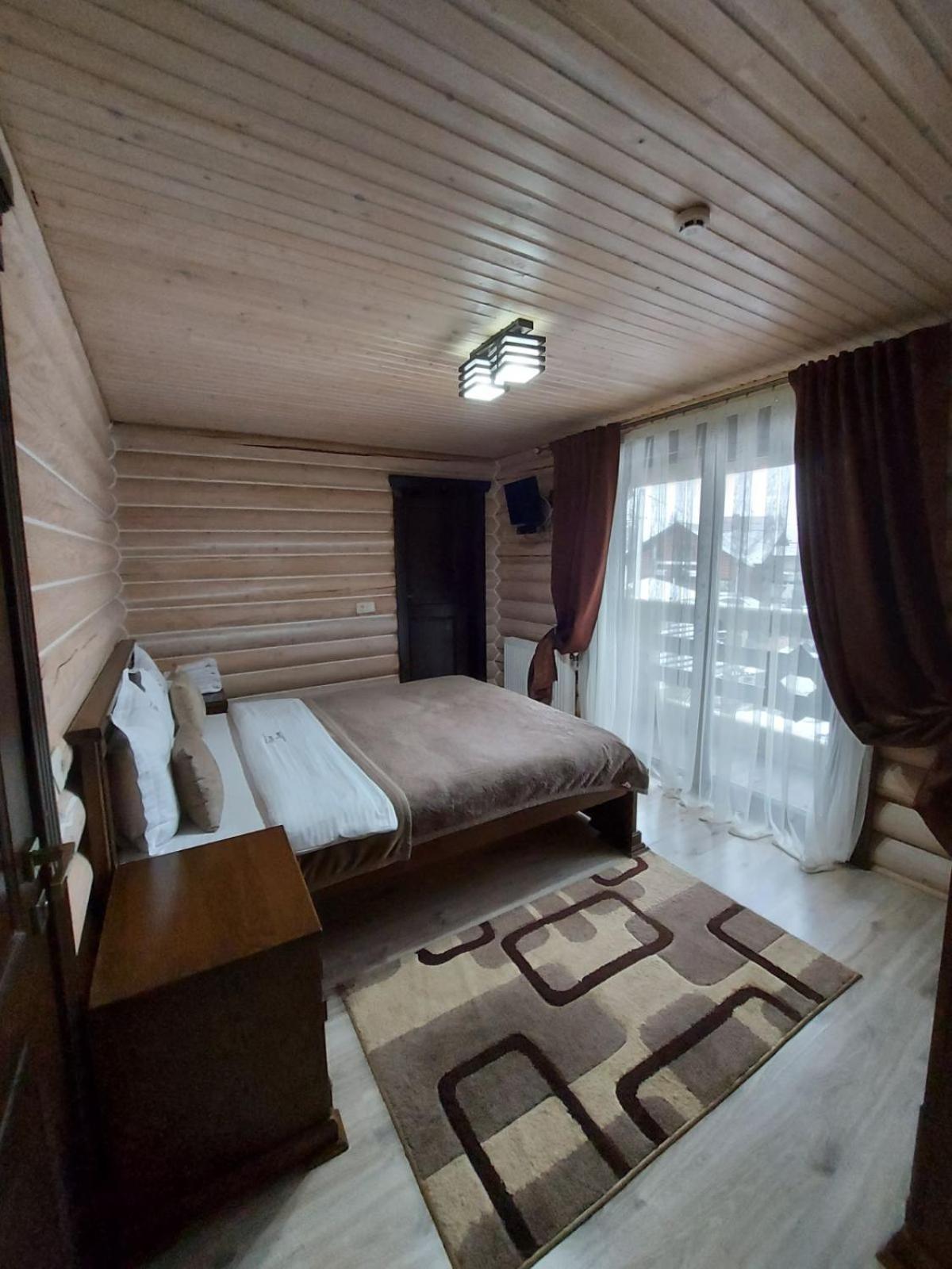 Guest House Turda Boekovel Buitenkant foto